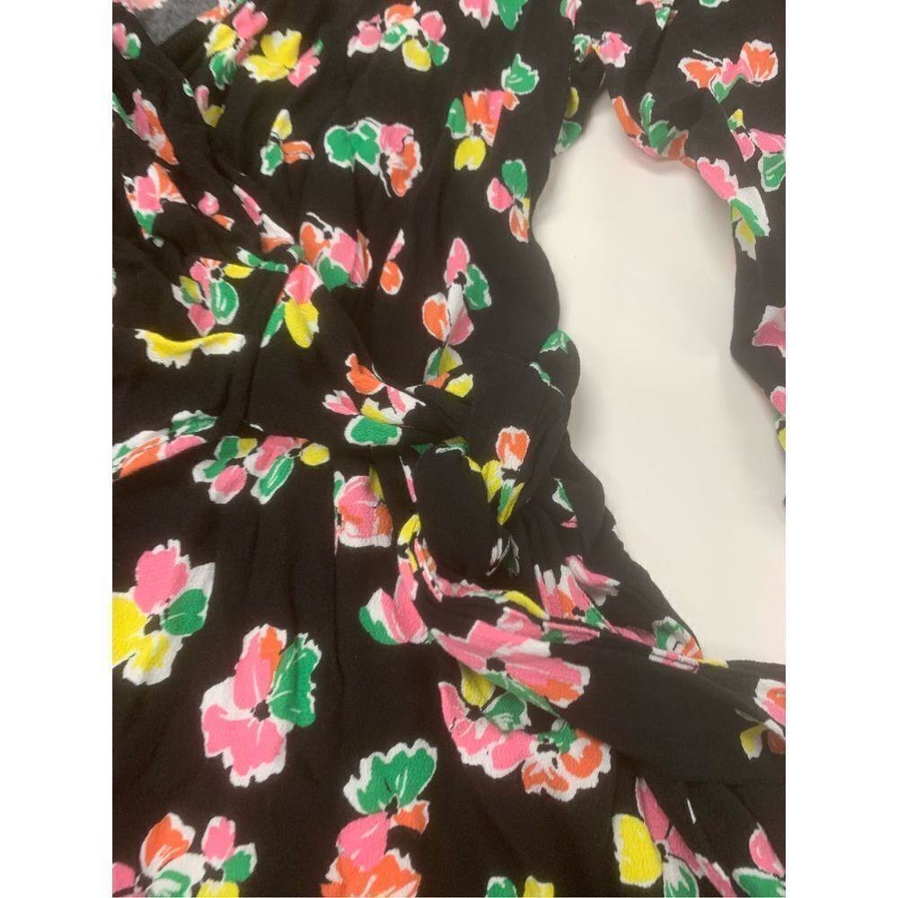 Floral Patterned Romper - Picture 3 of 10